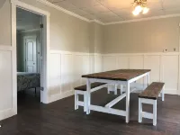 Nauvoo Country Cottage - Sleeps 12 - 3-Star