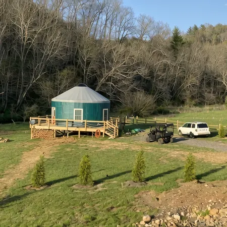 Magical Riverside Yurt, hot tub & the BRPW, pet friendly near Floyd, Va Hotels in Laurel Fork
