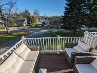 Cozy lake view home, centrally located with lake access and private dock! - 3 étoiles
