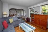 Historic Silver Beach house - 1 block from downtown State St. - Wi-Fi