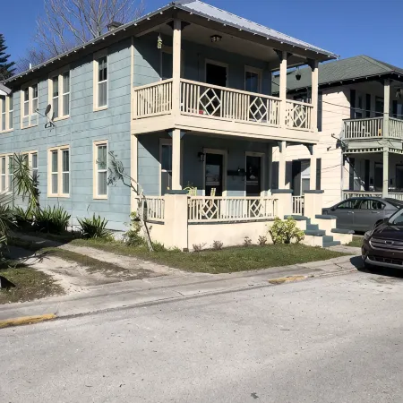 Downtown Lodge-Clean-Pet Friendly-Free Parking