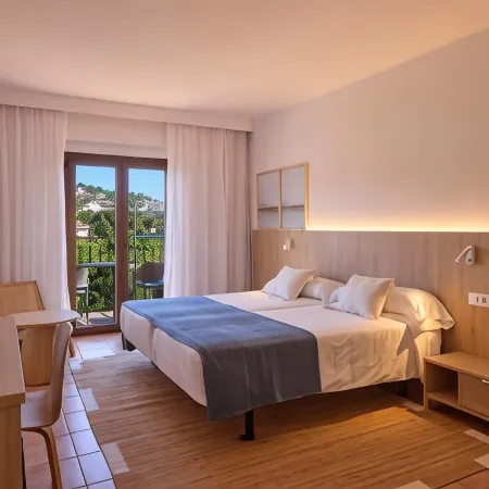 Hotel Navia Santa Ponsa - Adults Only