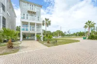 Fish, Beach, Pool, Swim, Relax - 4-Star