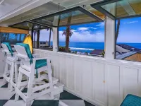 Luxury Penthouse Condo, Sunroom with Ocean Views – 20 Steps to the Ocean! - Boutique
