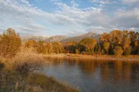 Beautiful Lodge on the Yellowstone River! - 4-stjärniga