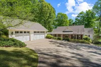 LAKEFRONT HOME DIRECTLY ON LAKE OCONEE WITH BOAT RENTAL - ブティック