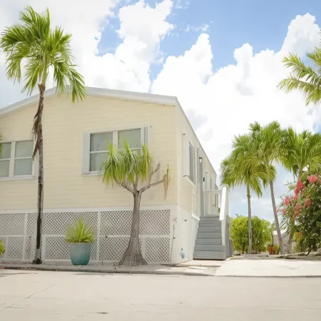 Island Oasis ~ YOUR Paradise awaits in Venture Out Resort!