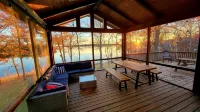 Private Newly Built Woman Lake Cabin with Detached Barn Style Bunk House - Chalets