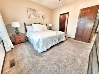 Bridges Bay Spacious, Well-Stocked, Kid-Friendly Home. Fall and Winter Deals! - Alppimaja