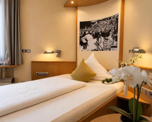 Mirage City Hotel Stuttgart Zentrum Hotels near Botnang