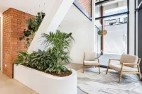 The Alpha Nest Stylish 1BR in Central Wellington - Apartments