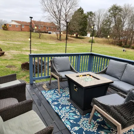 Beautiful Renovated Lake Cottage in SW County and only minutes from Downtown!