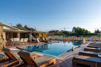 Villa Del Sol Corfu - Pool