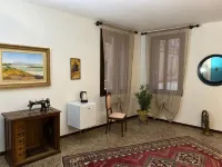Lions Venice Guest House - Resorts