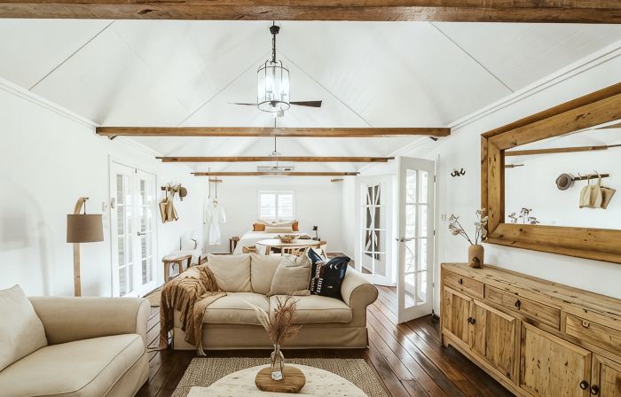 Timber Barn located on the Shoalhaven River