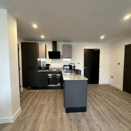 Chic York Apartment - Free Parking & Gym Access