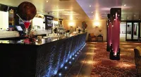 Waterfoot Hotel - С баром