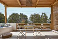 Arco Solium Suites - Airport Shuttle