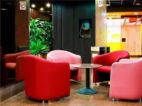 Cuarta Avenida Hotels in Карабальеда