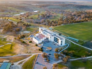 Hospedium Hotel Valles de Gredos Golf