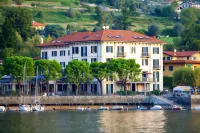 Hotel Lenno Các khách sạn ở Colonno