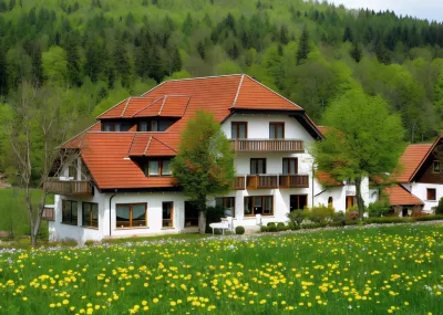 Rhön-Hotel Sonnenhof - Restaurant & Café Hotels in Gersfeld
