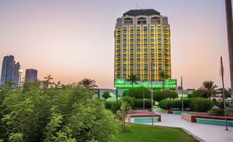 Hotel Holiday International