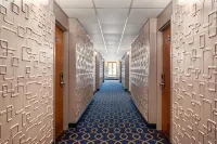 Days Inn & Suites by Wyndham Fort Bragg/Cross Creek Mall
