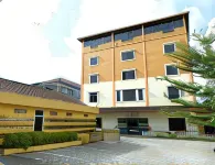 Joyful Hotel Hotel dekat Pantai Tj. Pendam