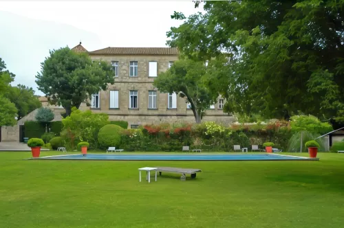 Chateau D Arpaillargues Hotels in Arpaillargues-et-Aureillac