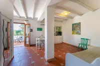 Chic Villa Antonina One Bedroom Sleeps 4
