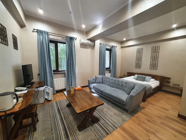 Saraishyq Hotel