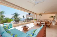 Calm and Cosy 4 Bedroom Condo Hotel di 
