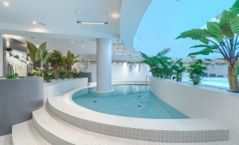 Margi Velvet Apartament 13TH Floor LED Ceiling Bath Pool