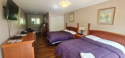 Werry's Cottages Motel & Pub by OYO East Stroudsburg Poconos فنادق في Middle Smithfield Township