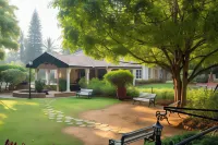 The Fiori Resort Doddaballapura Các khách sạn gần Shivagange