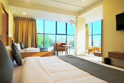 Hotel Shivlok Отели рядом с достопримечательностью «Арян Гарден»