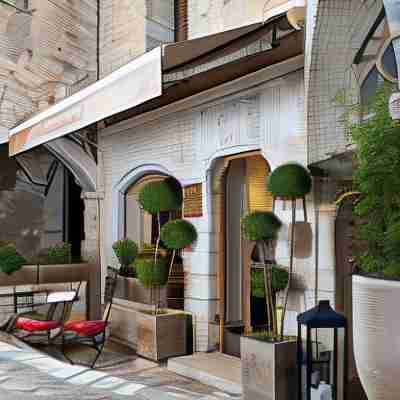 Hôtel Le Saint Paul Hotel Exterior