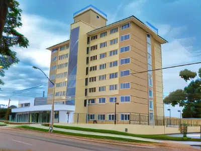 Hotel 10 Palmas Hotels near Tocantins History Museum / Palacinho