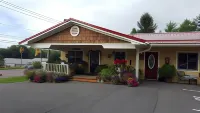 The Garrett Inn Hotels in McHenry