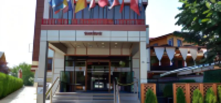 Inter Business Bucharest Hotels near Titan Park
