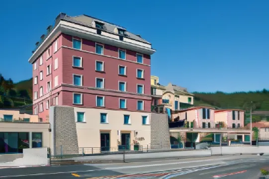 Sea Art Hotel Hotels in 