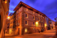 Hospederia Chapitel Hotels near Albergue Capuchinos