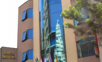 Solis Dies Hotel