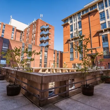 LSE Rosebery Hall Отели рядом с достопримечательностью «Старый город»