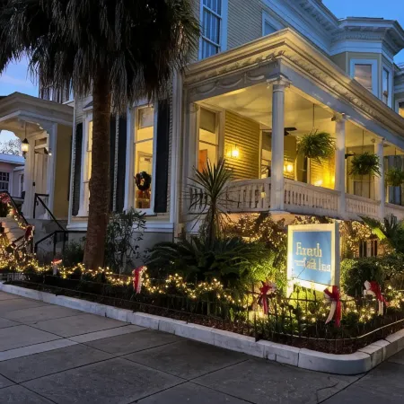 Forsyth Park Inn Отели рядом с достопримечательностью «Форсайт Парк»