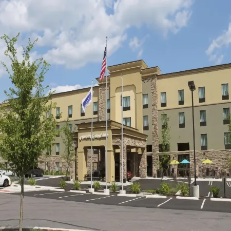 Hampton Inn & Suites by Hilton Stroudsburg Pocono Mountains