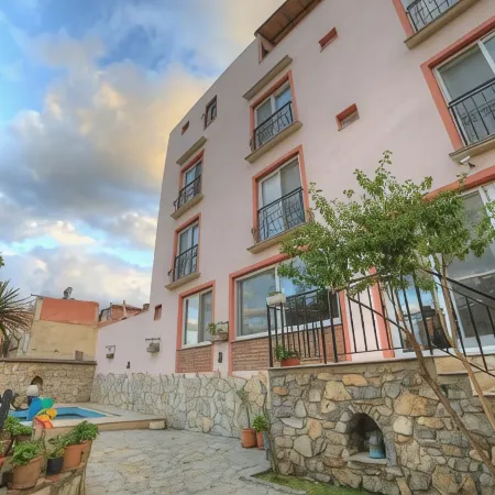 Nazar Hotel