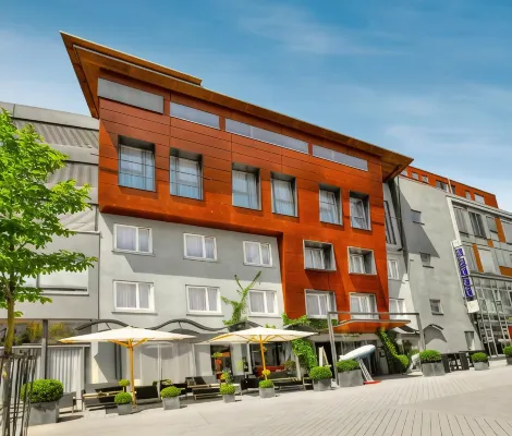 Hotel City Krone فنادق في فريدريشهافين