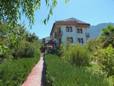 Everest Apart Hotel